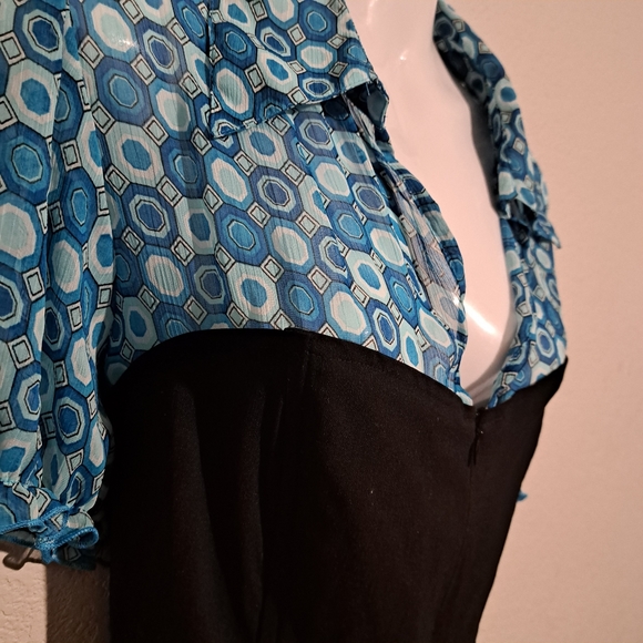 Dressbarn blouse with attached corset. Size Large - Picture 3 of 12